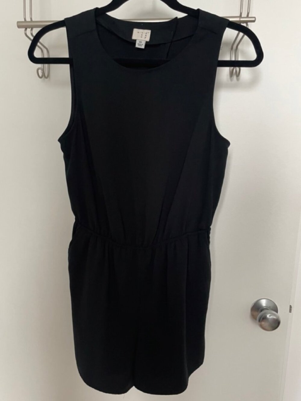 Black keyhole-back romper